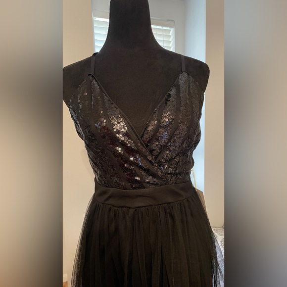 Black Sequin Wrap Dress with V-Neck - Picture 2 of 5